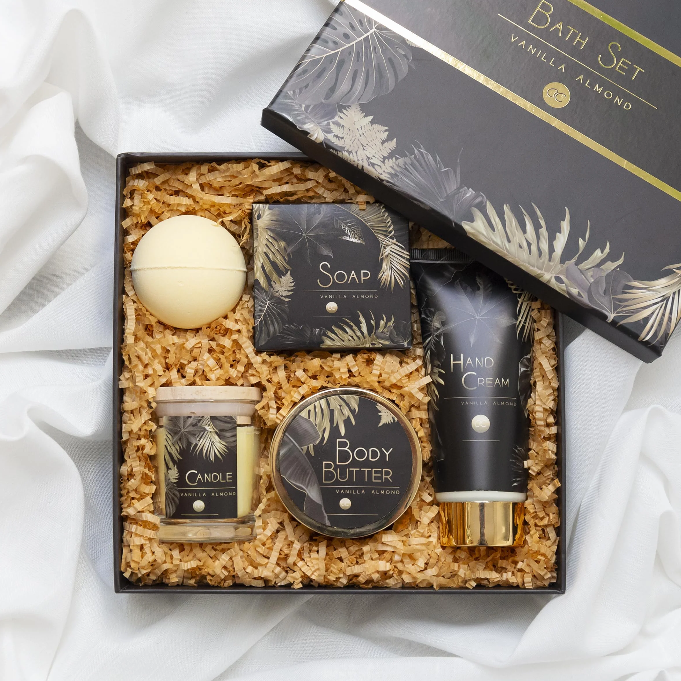 Accentra - Set regalo Donna LUXURY 5 pezzi - Set da bagno regalo con candela profumata, sapone, crema per le mani, burro corpo e bomba da bagno - Set benessere per donne e ragazze per il compleanno