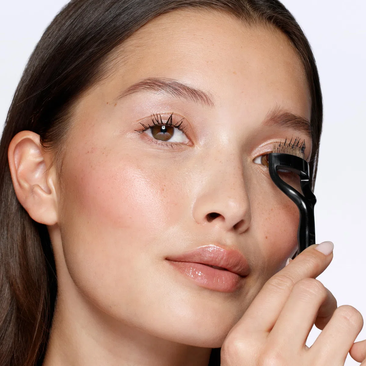 TWEEZERMAN Pettine per ciglia LASHCOMB 38 & 60 (per occhi a mandorla e rotondi, rimuove il mascara e separa le ciglia, pieghevole, formato da viaggio)