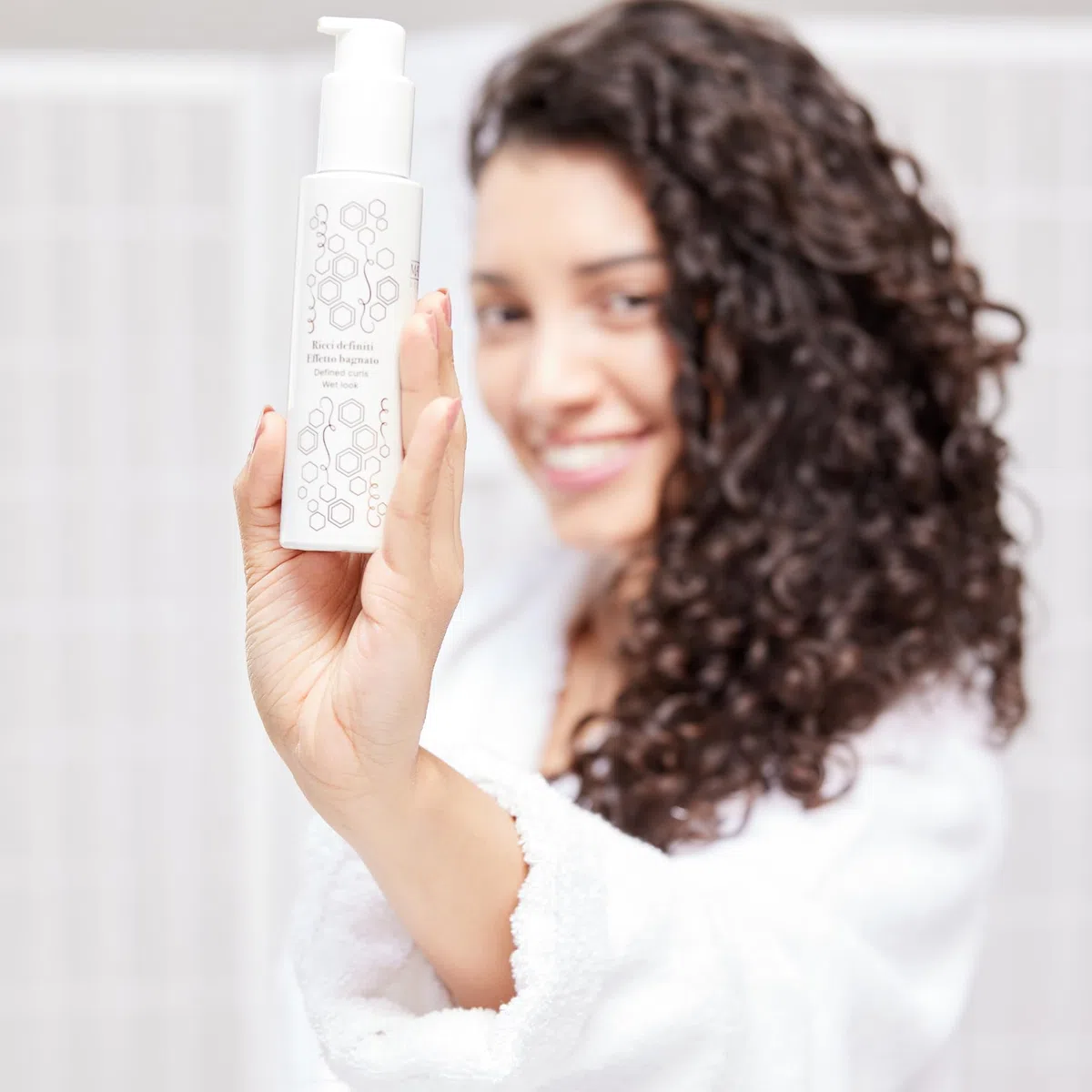 Maternatura, Gel Ravviva Ricci Capelli con Miele, Effetto Bagnato, Azione Nutriente e Idratante, Styling per Onde e Mossi, Bio, Made in Italy - 100 ml