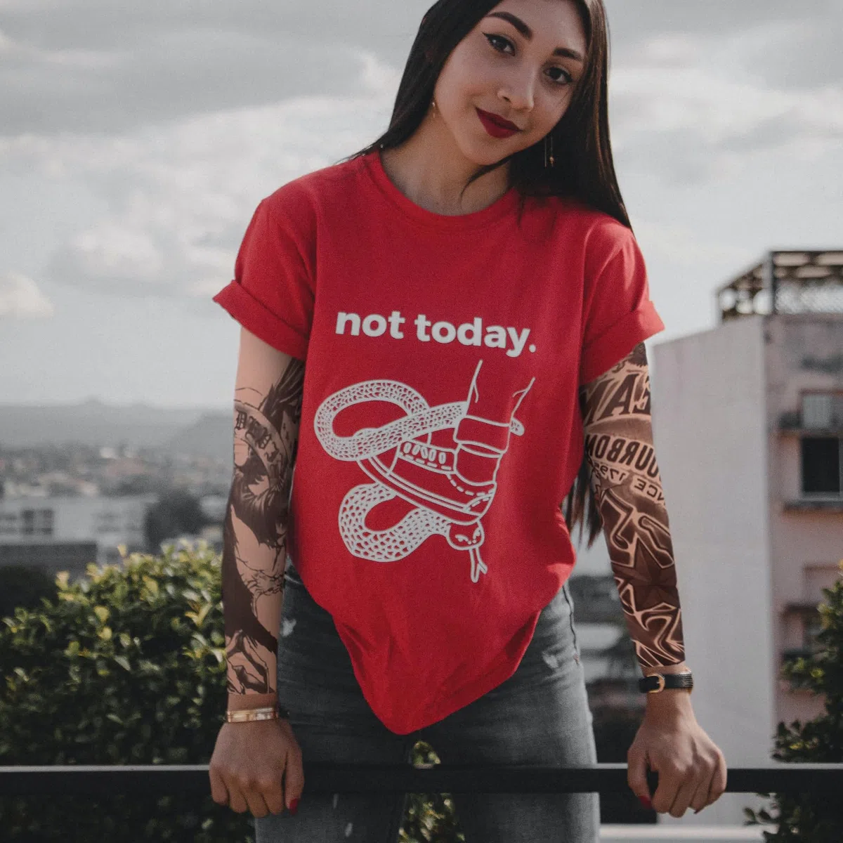 TSHAOUN 10 Pezzi Maniche Tatuaggi, Maniche con Tatuaggi per Uomo Manicotti con Tatuaggi Temporanei Finti Maniche Unisex, Realistico Tattoo Finti Maniche di Braccia Protezione Sportiva Ciclismo(10PCS)