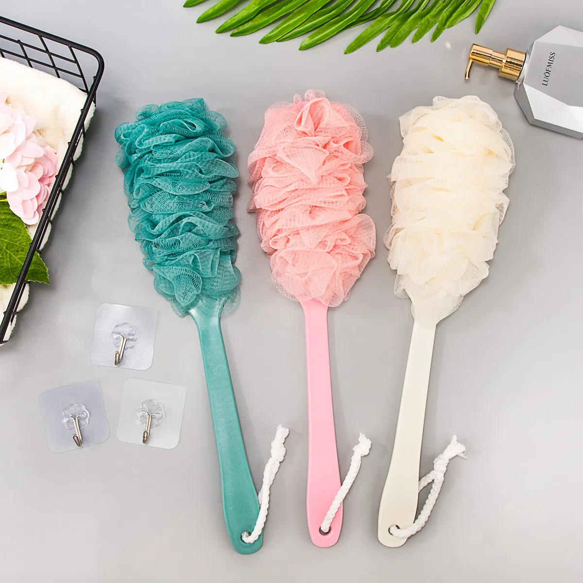 Spazzola da Bagno con Manico Lungo 3 Pezzi con 3 Ganci Adesivi Spazzola da Doccia Spazzola per il Corpo Scrubber Posteriore Mesh per Esfoliante Massaggio