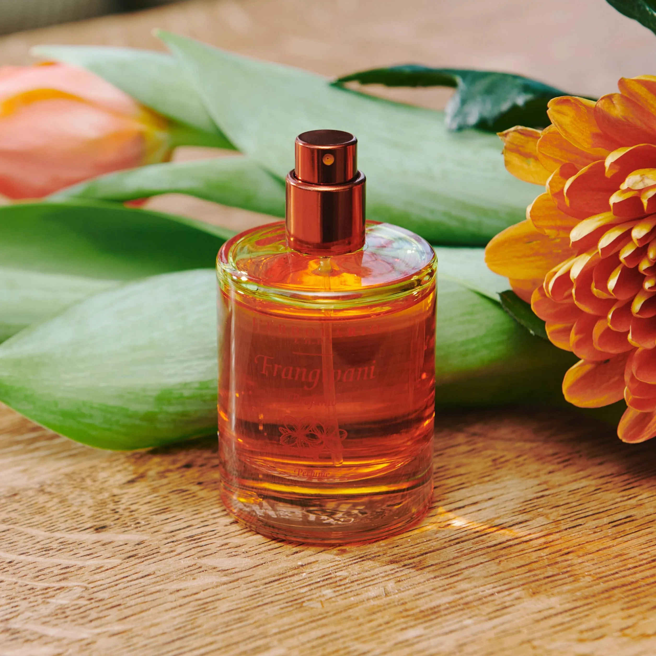 L'Erbolario Frangipani Profumo Donna - Eau de Parfum - Fragranza Femminile Agrumata e Fiorita dalle Note Vivaci e Intense - 50 ml